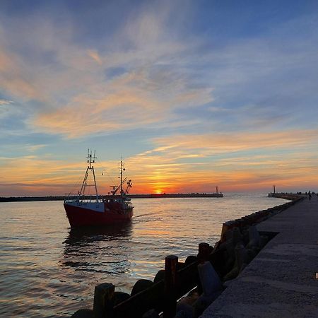 Domek Goscinny Darlowo Bagian luar foto